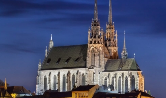 Katedrála sv. Petra a Pavla, Petrov v Brně v noci