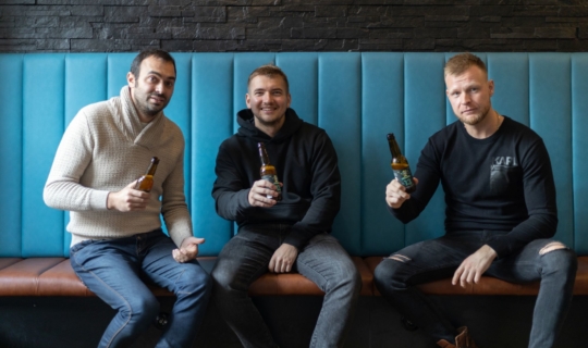 Bistro Bastardo - Tomáš Kundera, David Rešovský a herec Roman Blumaier