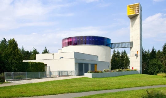 Kostel blahoslavené Marie Restituty na Lesné - exteriér