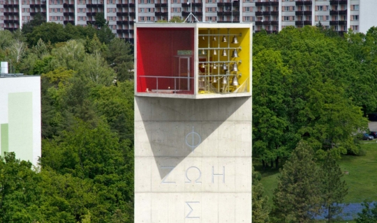 Kostel blahoslavené Marie Restituty na Lesné - věž