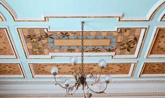 Strop Uprkovy dvorany, detail